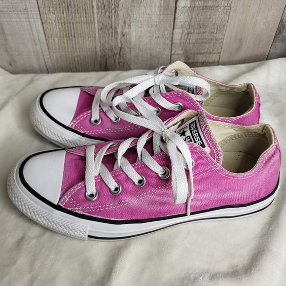 Converse Shoes - ❤️ Fadded Converse Pink Canvas Sneakers. Size 6